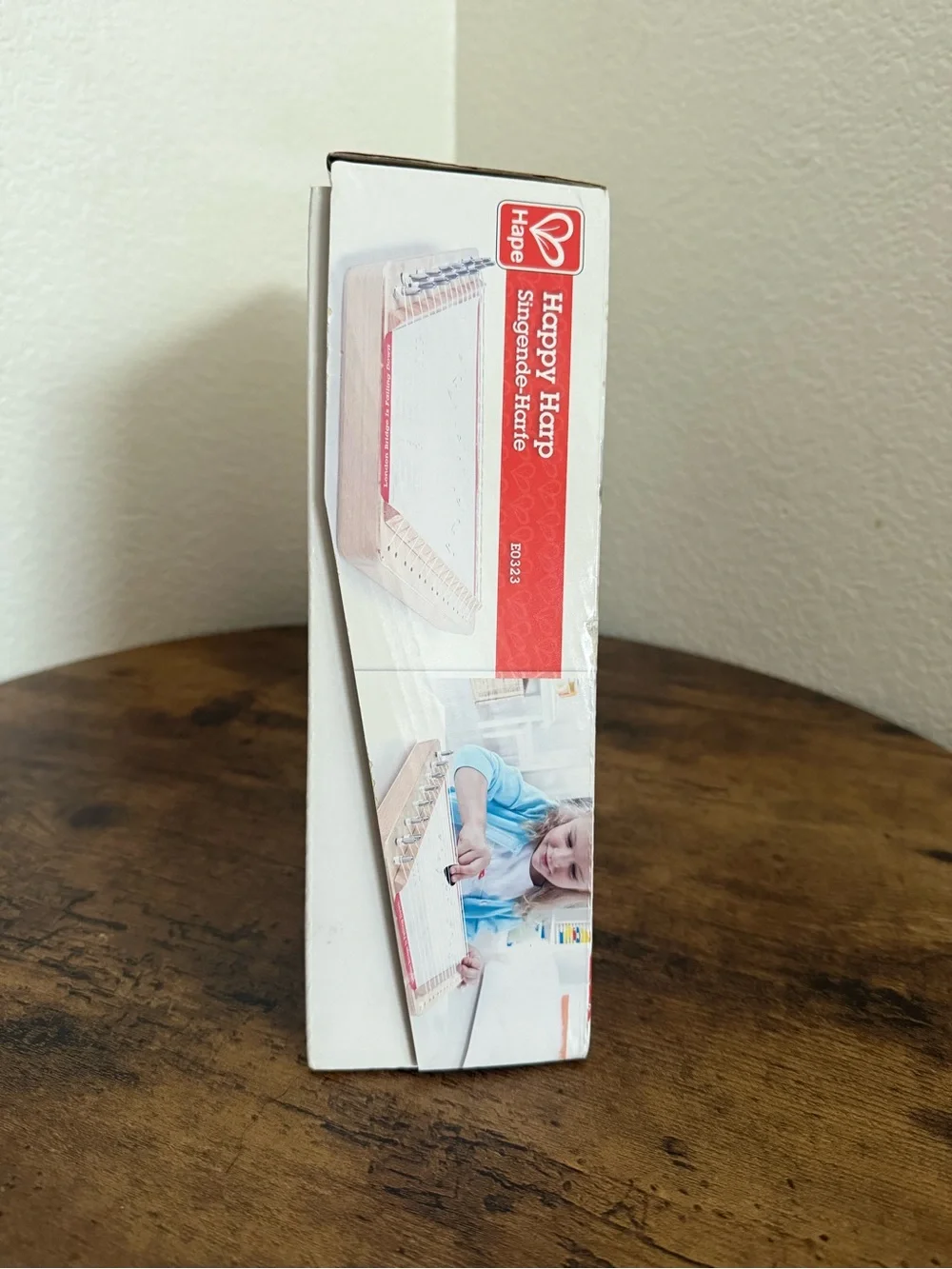 Hape Happy Harp Wooden Kids Harp - Natural & White